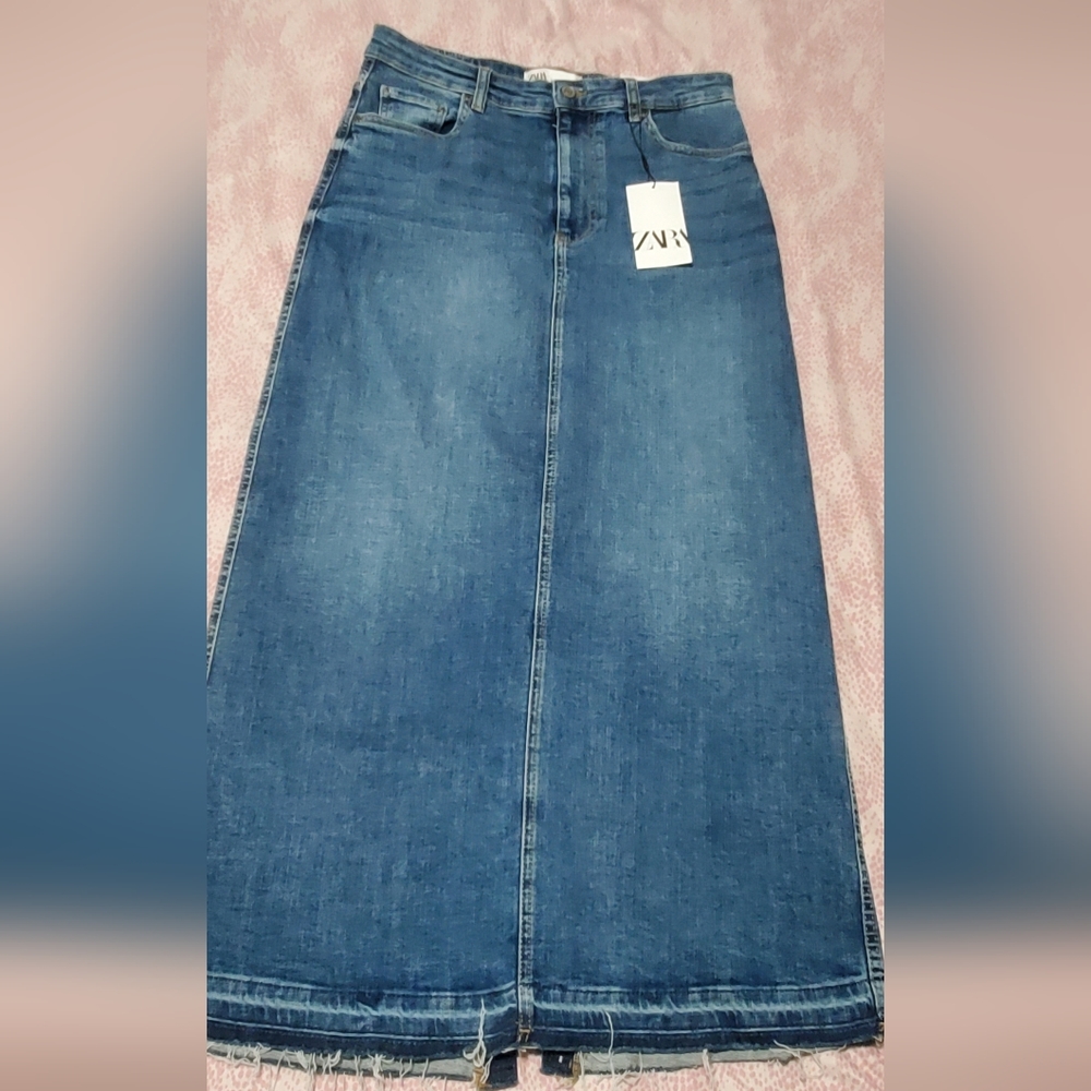 Zara stretch denim pencil skirt